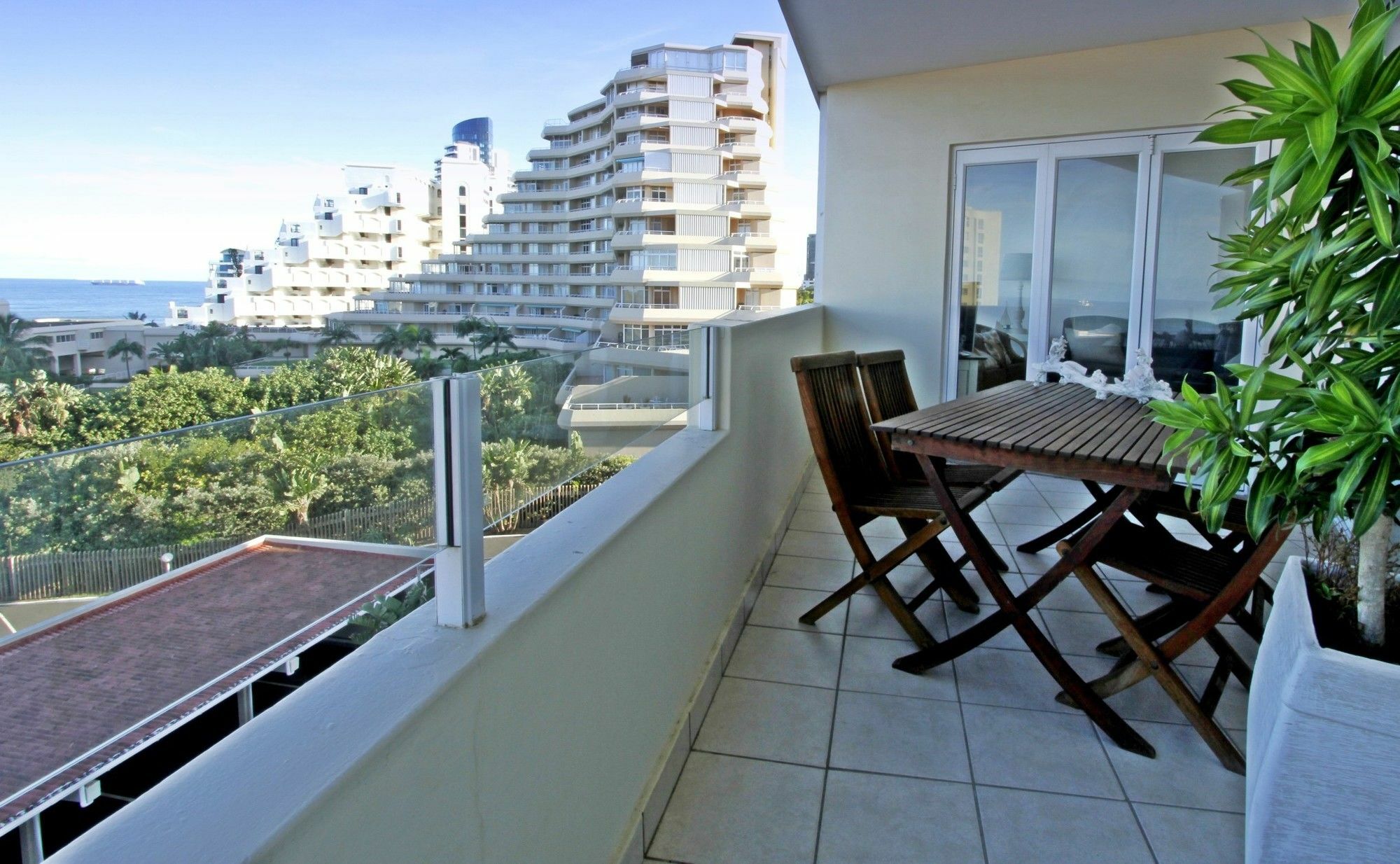 34 Sea Lodge - By Stay In Umhlanga Durban Exteriör bild